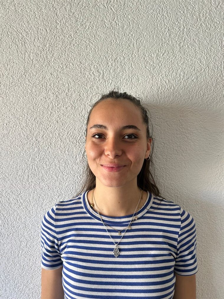 Louna Kheira Zola